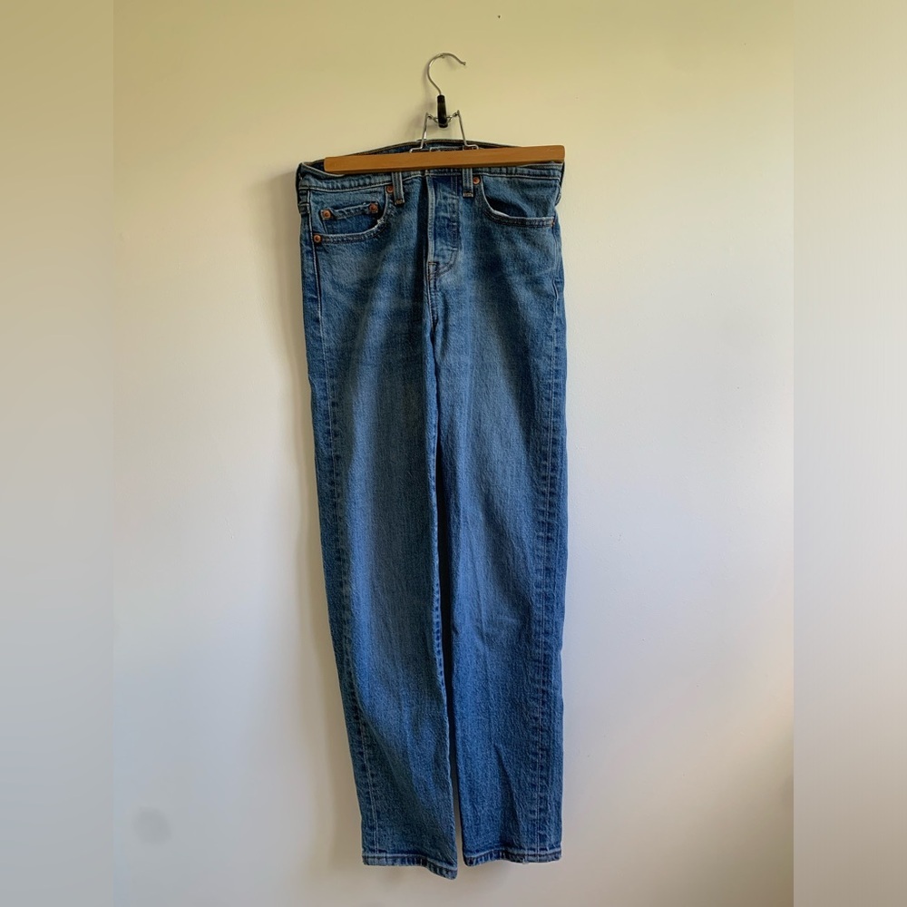 Levi’s Wedgie jeans